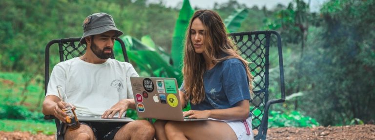 13134632670196 Como os nômades digitais ganham dinheiro viajando pelo mundo?